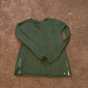American Eagle sweater